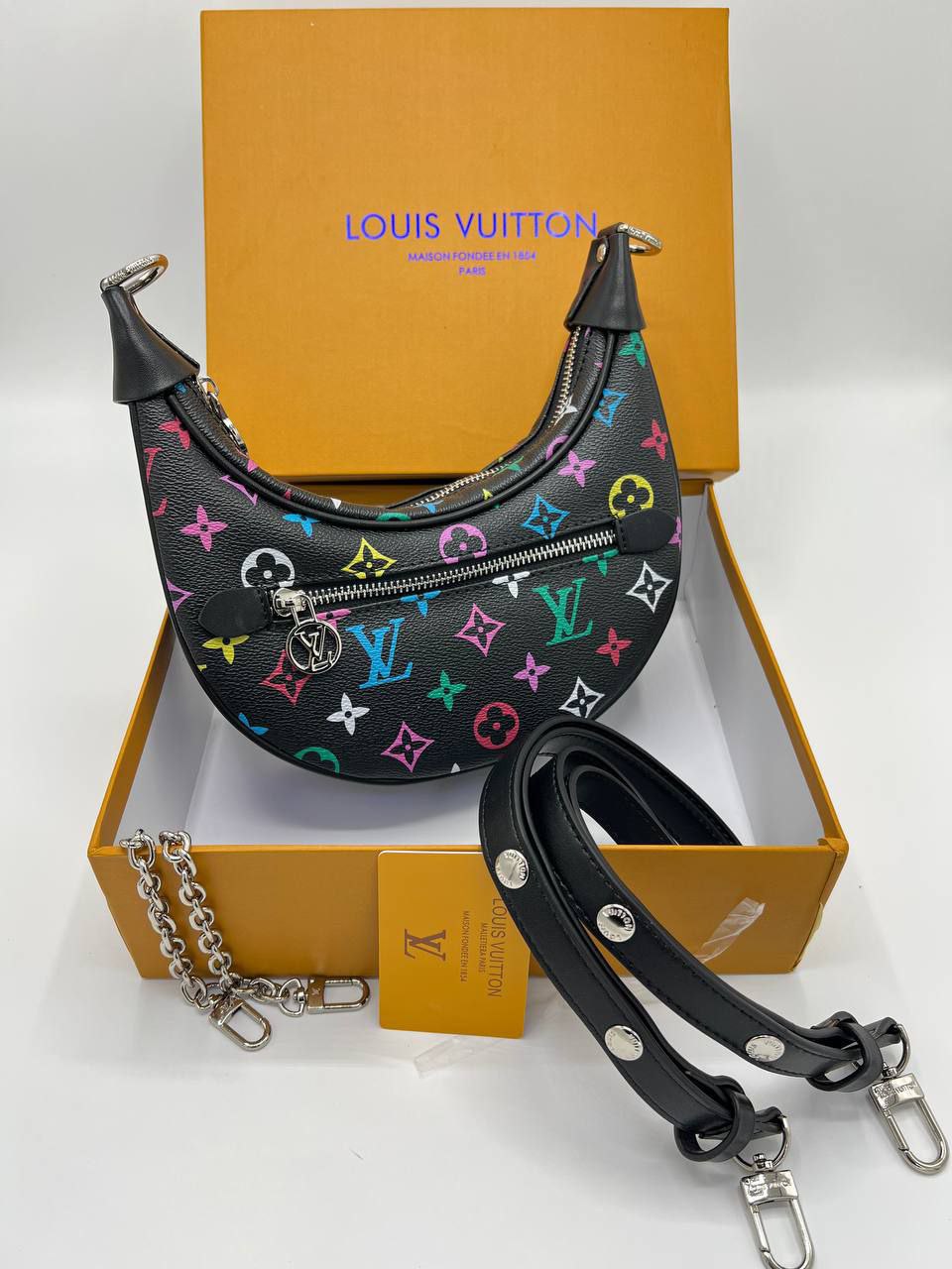 Louis Vuitton
Sac à main en cuir Loop