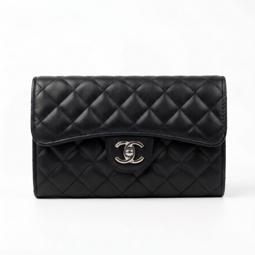 Chanel Pochette