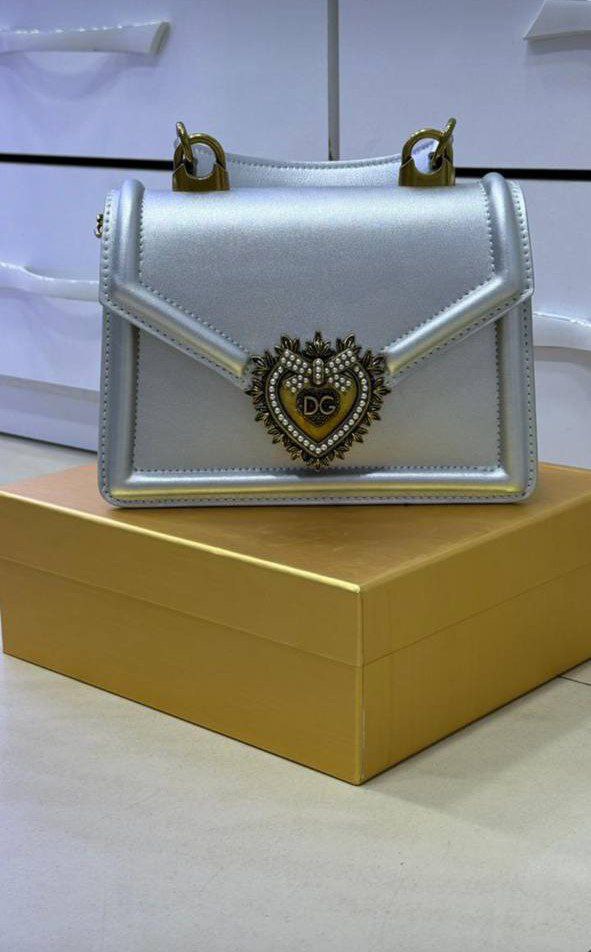 𝑪𝒐𝒍𝒍𝒆𝒄𝒕𝒊𝒐𝒏 𝒅𝒆 𝒔𝒂𝒄𝒔 𝑫𝒐𝒍𝒄𝒆 & 𝑮𝒂𝒃𝒃𝒂𝒏𝒂 𝒅𝒆 𝒍𝒖𝒙𝒆 𝒅𝒂𝒏𝒔 𝒕𝒐𝒖𝒕𝒆𝒔 𝒍𝒆𝒔 𝒄𝒐𝒖𝒍𝒆𝒖𝒓𝒔 🎨