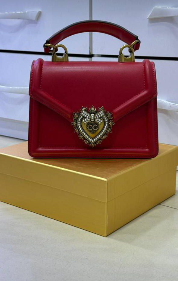 𝑪𝒐𝒍𝒍𝒆𝒄𝒕𝒊𝒐𝒏 𝒅𝒆 𝒔𝒂𝒄𝒔 𝑫𝒐𝒍𝒄𝒆 & 𝑮𝒂𝒃𝒃𝒂𝒏𝒂 𝒅𝒆 𝒍𝒖𝒙𝒆 𝒅𝒂𝒏𝒔 𝒕𝒐𝒖𝒕𝒆𝒔 𝒍𝒆𝒔 𝒄𝒐𝒖𝒍𝒆𝒖𝒓𝒔 🎨